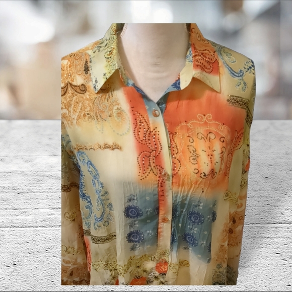 IOS gorgeous button down tunic size M - Picture 3 of 16